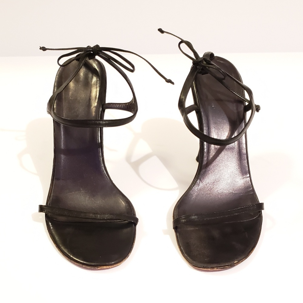 Black Leather Gucci Strappy Sandals